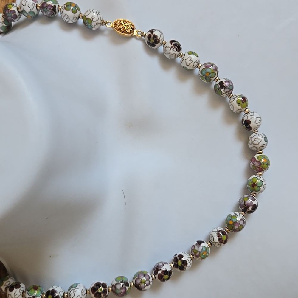 Beautiful Chinese Export Cloisonne Enamel Porcelain Bead Necklace Filigree